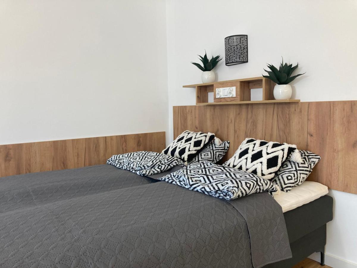Nowy Plomykowka W Willi Sowiej Apartment